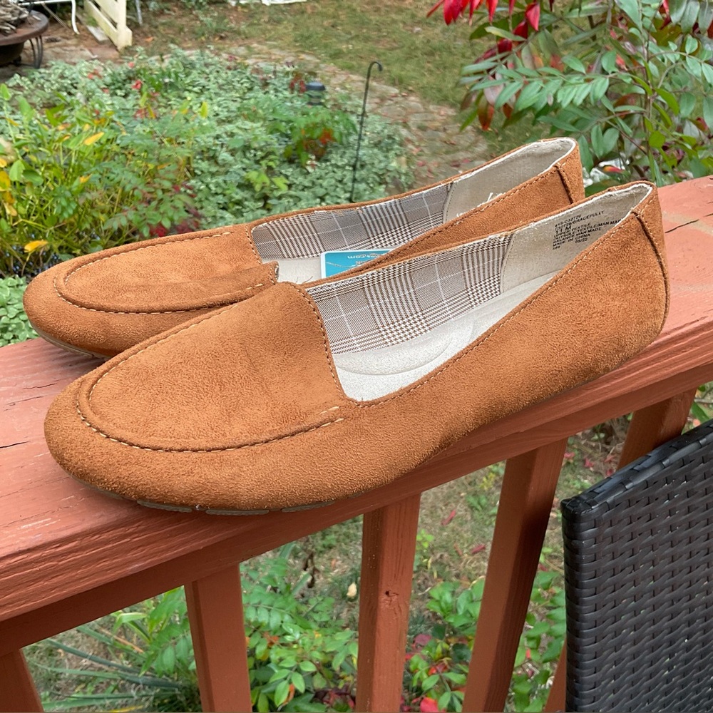 Cliffs White Mountain Rust Loafers Flats Gracefully Sz 11 NWT